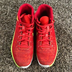 Under Armour UA Fireshot Basketball Shoes